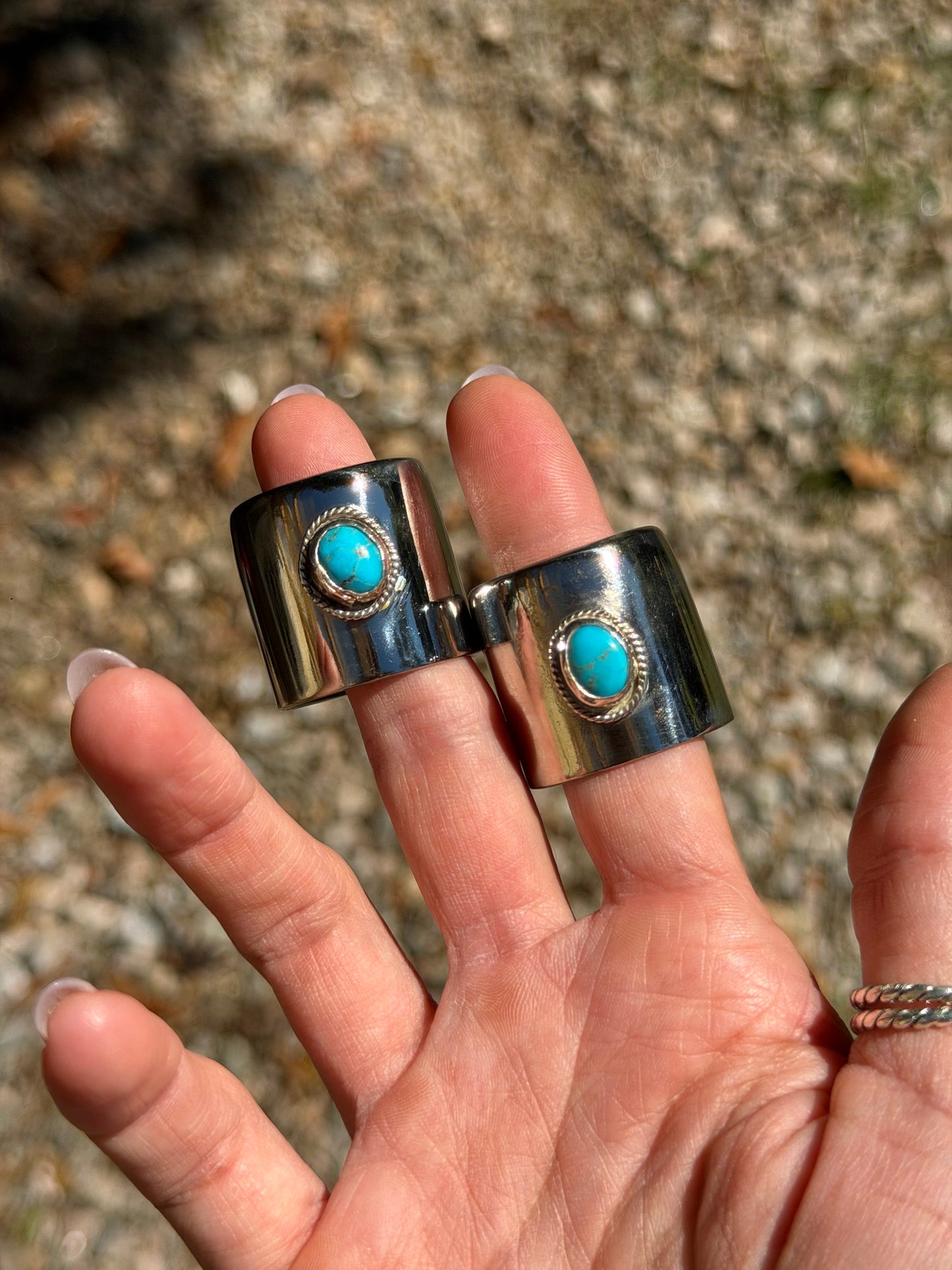Turquoise Pushrod Collars